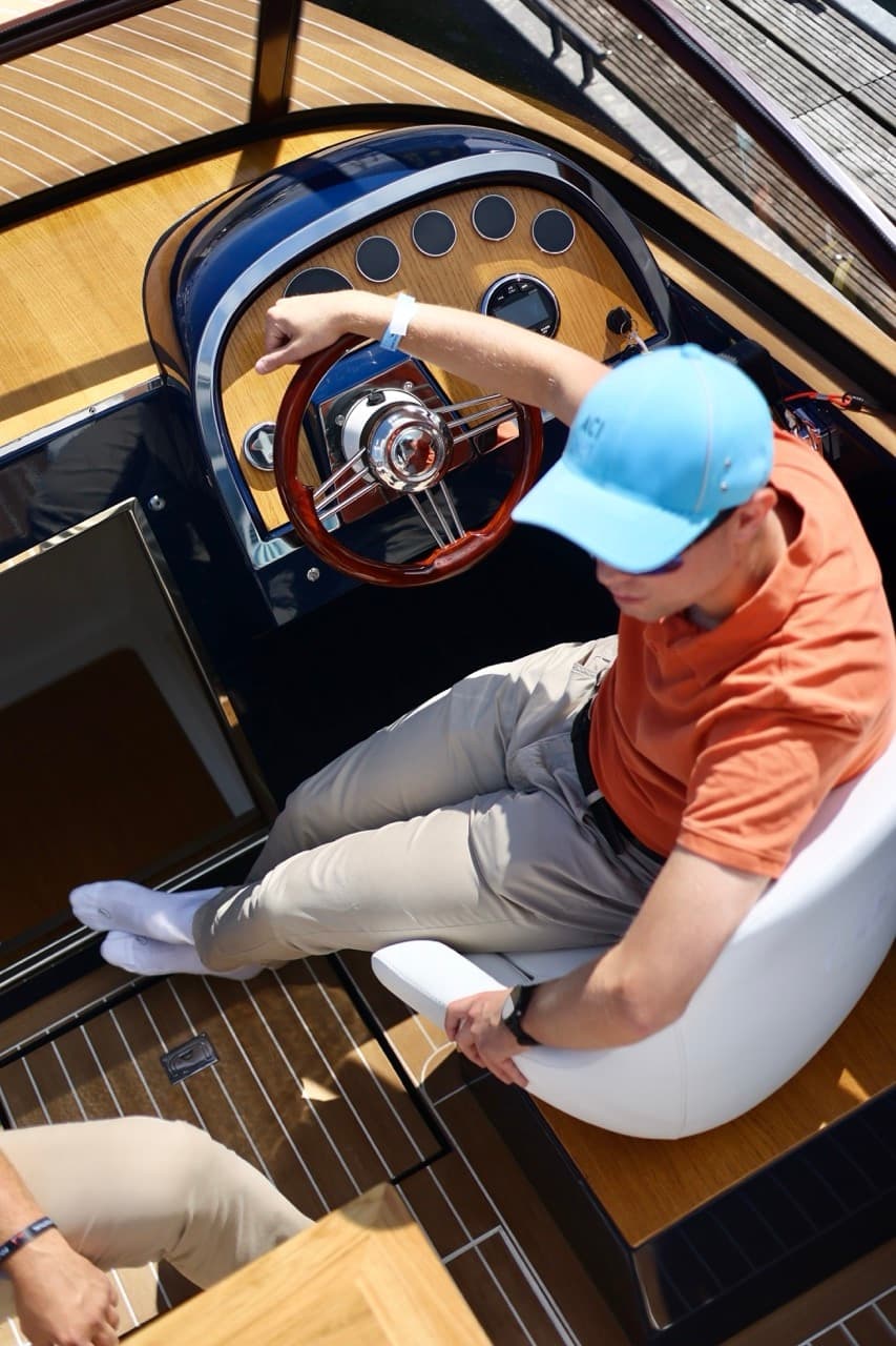 Polboat Yacht Festival 26' 9